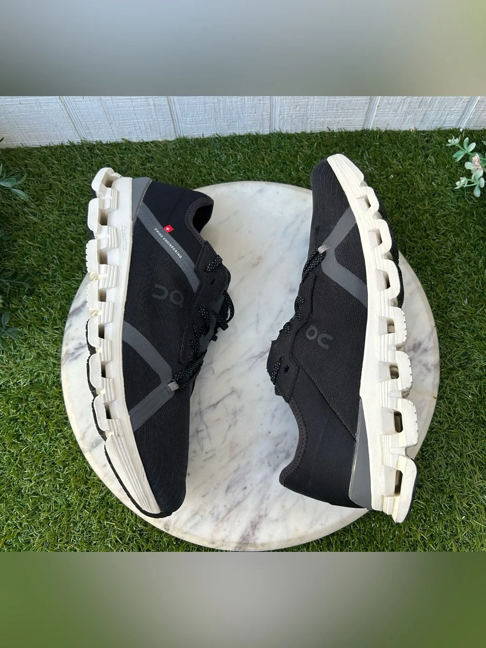 On Running men Cloud  Black | Asphalt Cloud X4 AD Sneakers  size 10 gently used